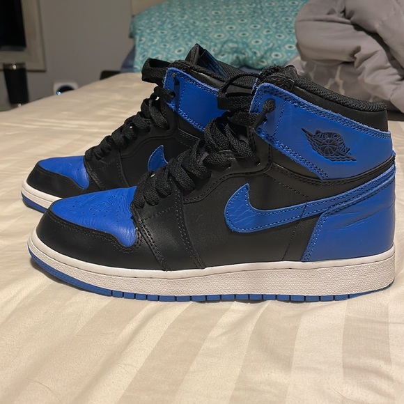 Jordan 1 royal size 7y - Picture 3 of 7